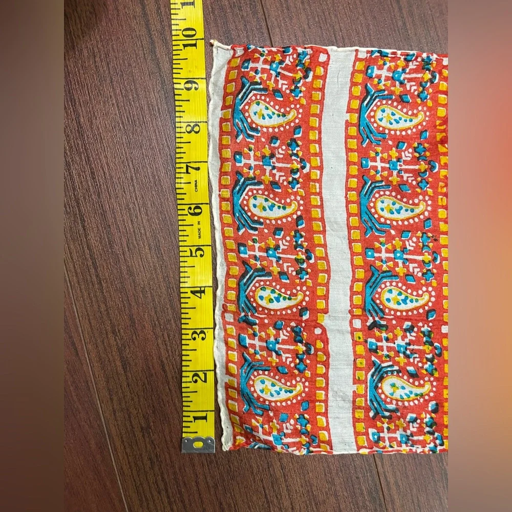 🔥 vintage 1970’s silk scarf